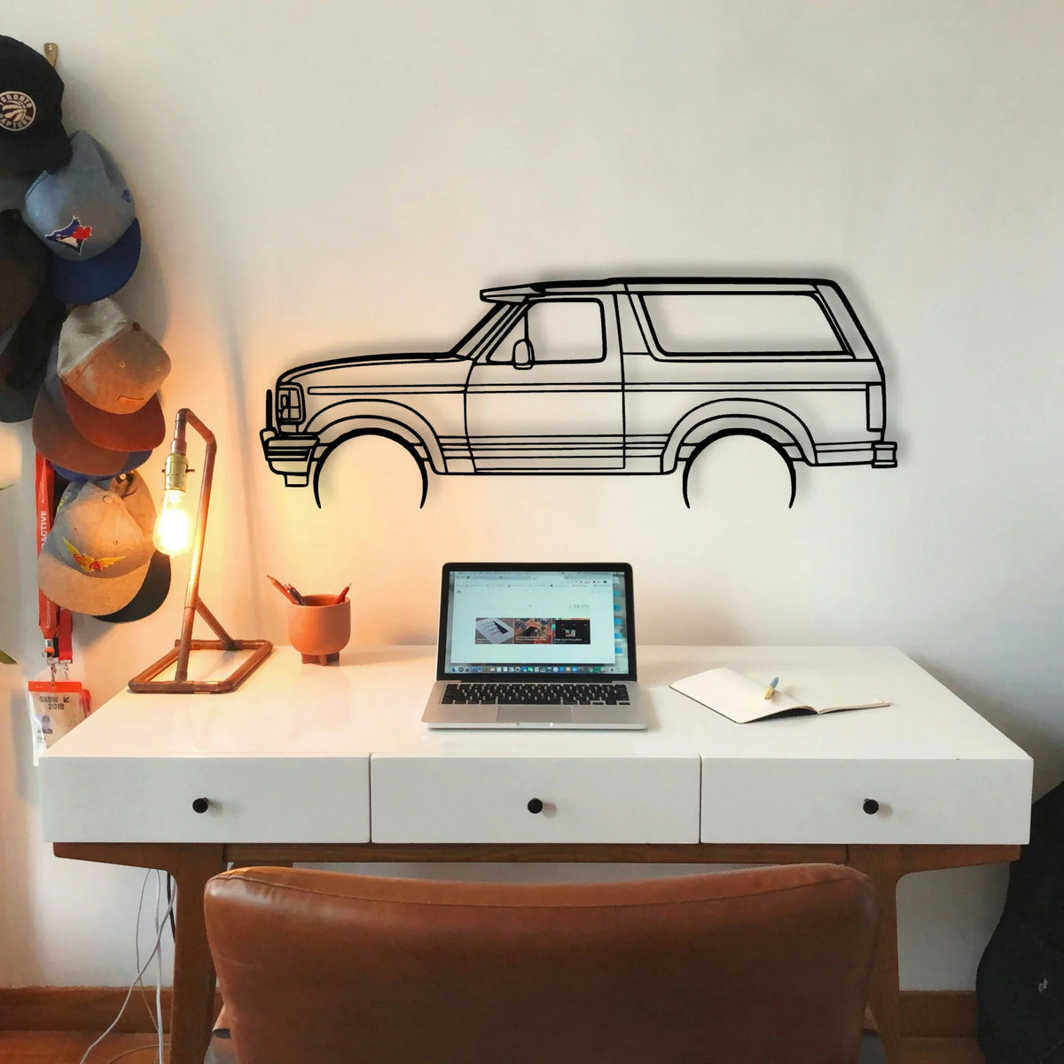 Bronco XLT 1995 Classic Silhouette Metal Wall Art - Tinvibe
